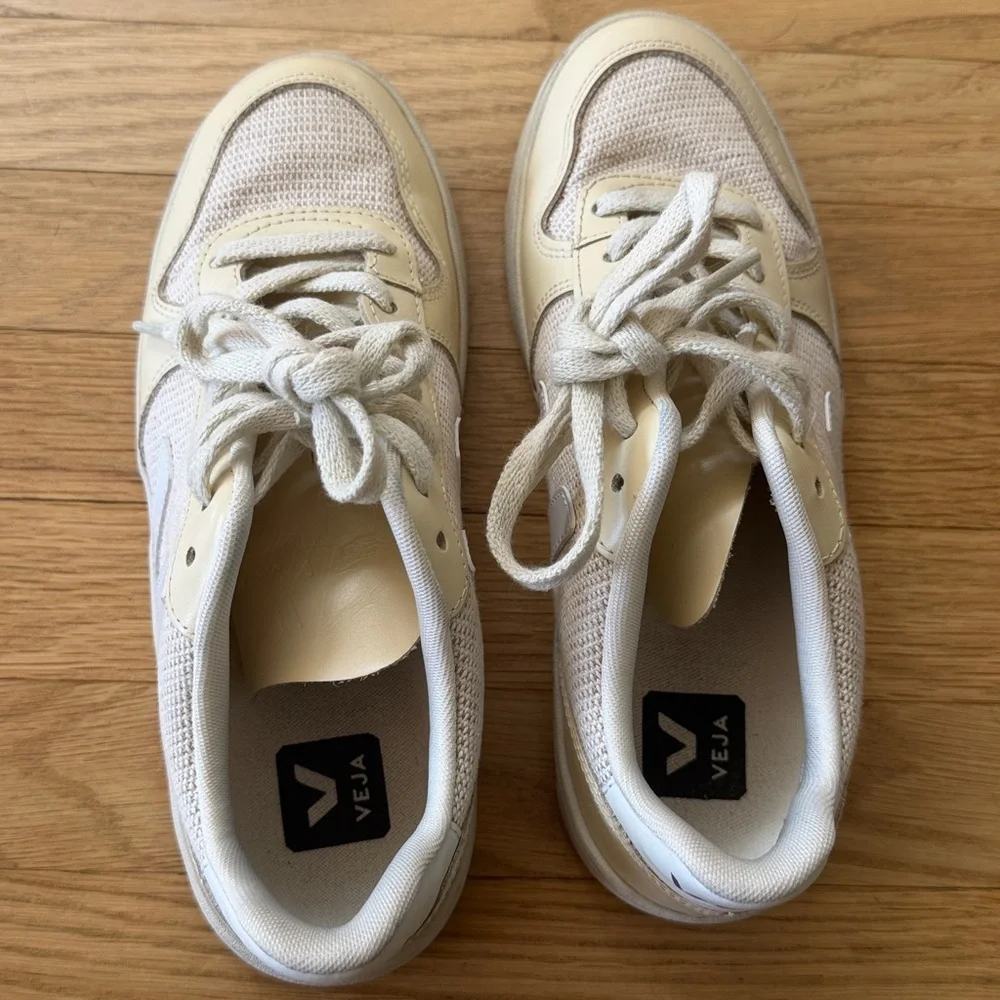 Women’s V-10 J-MESH JUTE WHITE size 6